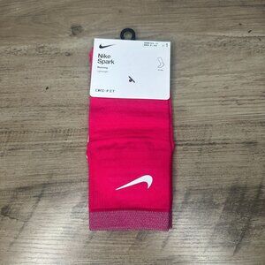 NWT Nike Women's Spark Dri-FIT Lightweight Running Ankle Socks Size Medium (Pink